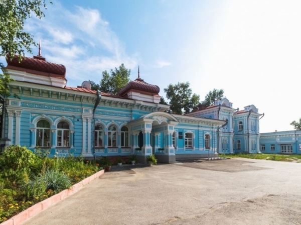 Маршрут по Томску: университеты, катакомбы и сибирский борщ